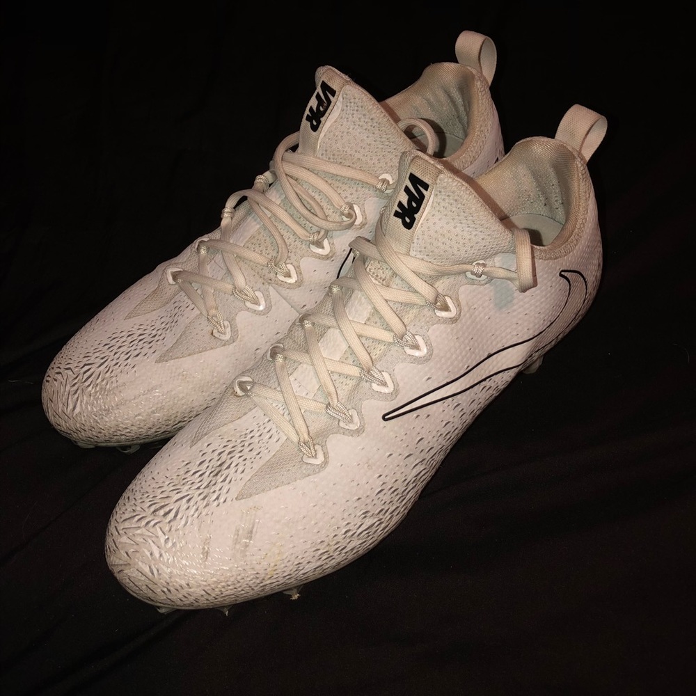 Nike Vapor Untouchable Pro Football Cleats